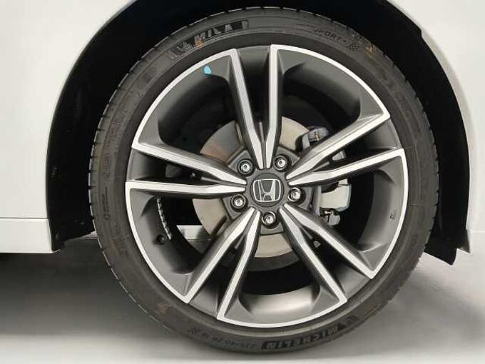 Honda Civic ADVANCE CVT